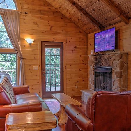 Whispering Pines Treehouse By Amish Country Lodging 米勒斯堡 外观 照片